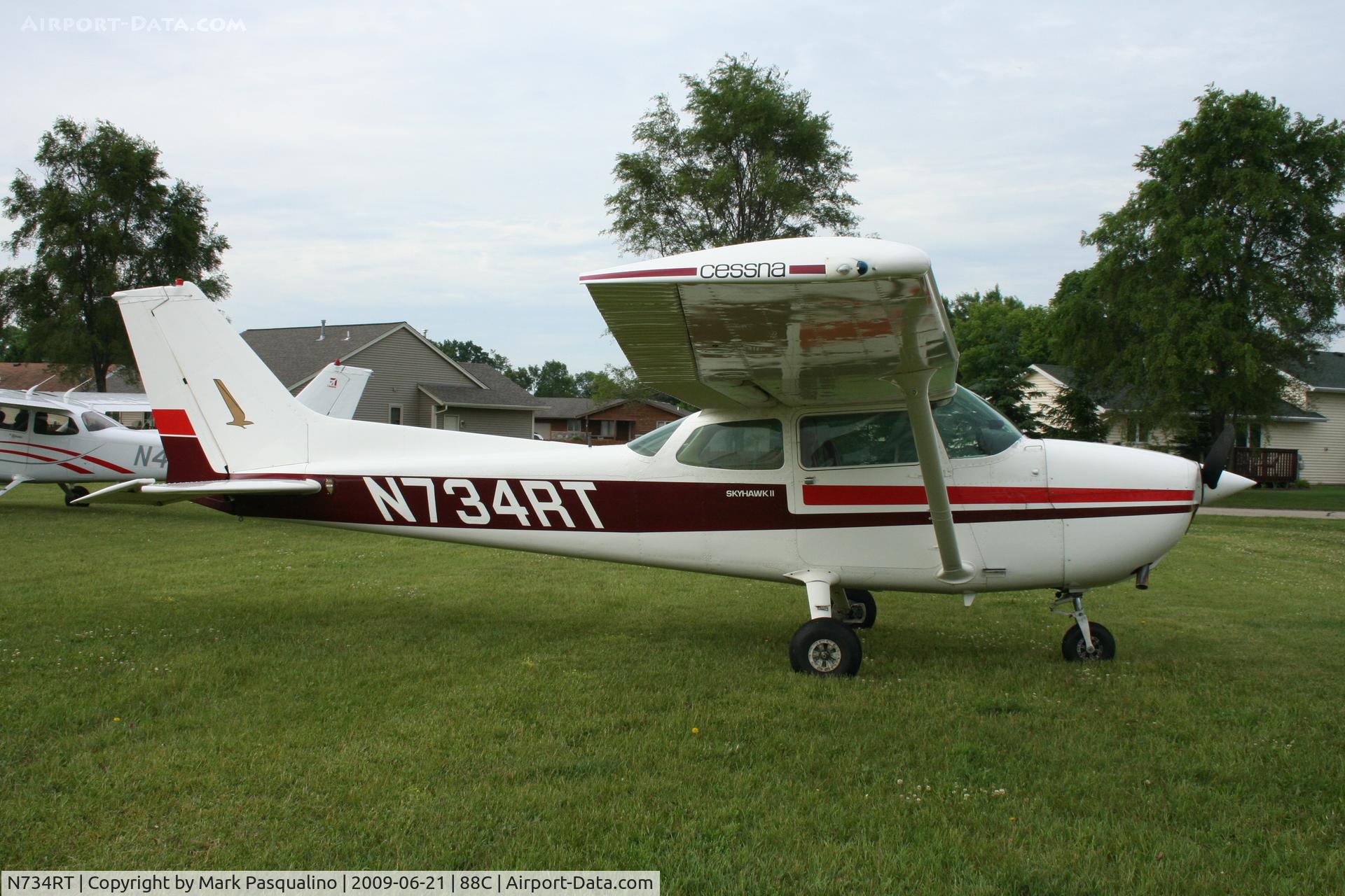 N734RT, 1977 Cessna 172N C/N 17269061, Cessna 172