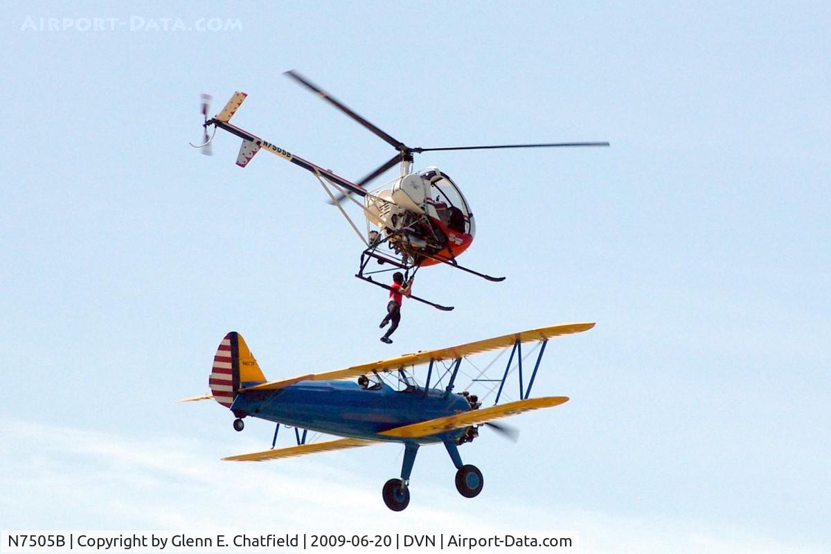 N7505B, 1985 Schweizer 300C (269C) C/N S1205, Quad Cities Air Show, with N49739