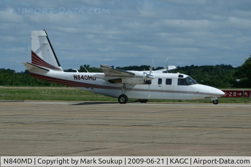 N840MD, Rockwell International 690C C/N 11693, N840MD @ KAGC