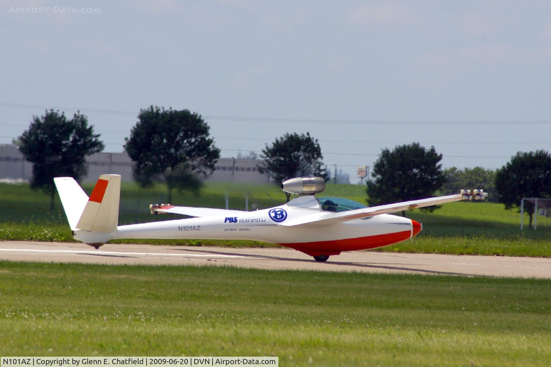 N101AZ, 1984 Start & Flug H101 Salto C/N 60, Quad Cities Air Show, take-off roll