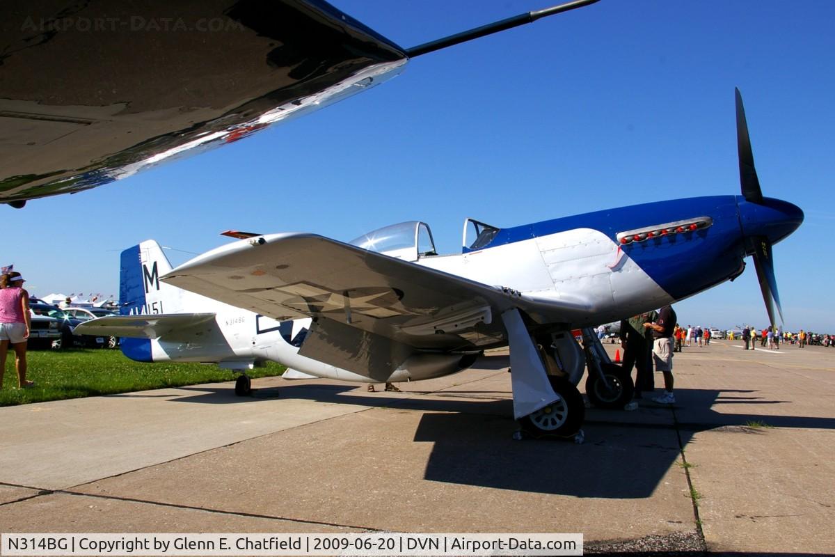 N314BG, North American P-51D Mustang C/N 122-3999 (44-73140), Quad Cities Air Show