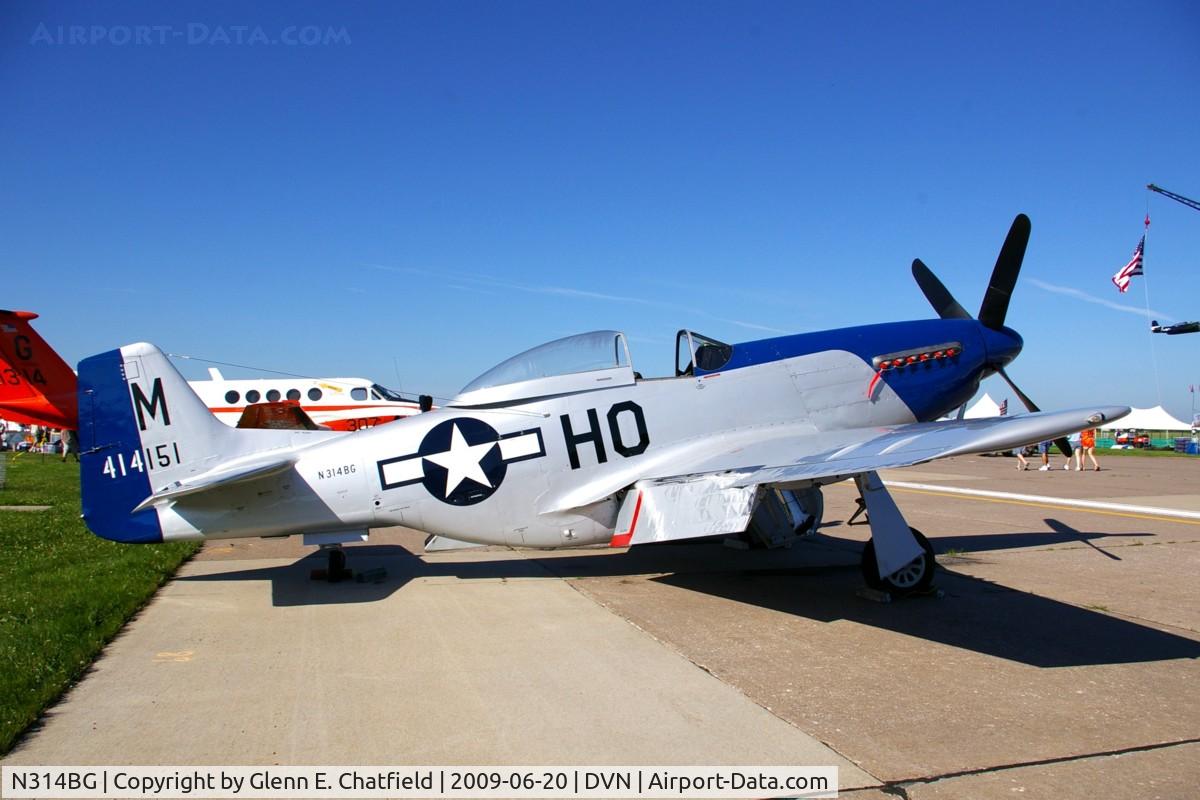 N314BG, North American P-51D Mustang C/N 122-3999 (44-73140), Quad Cities Air Show