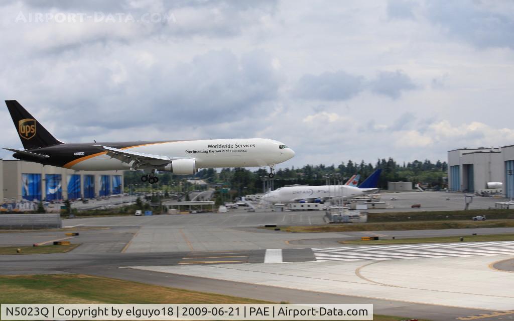 N5023Q, 1997 Boeing 777-236 C/N 27484, ups first flight