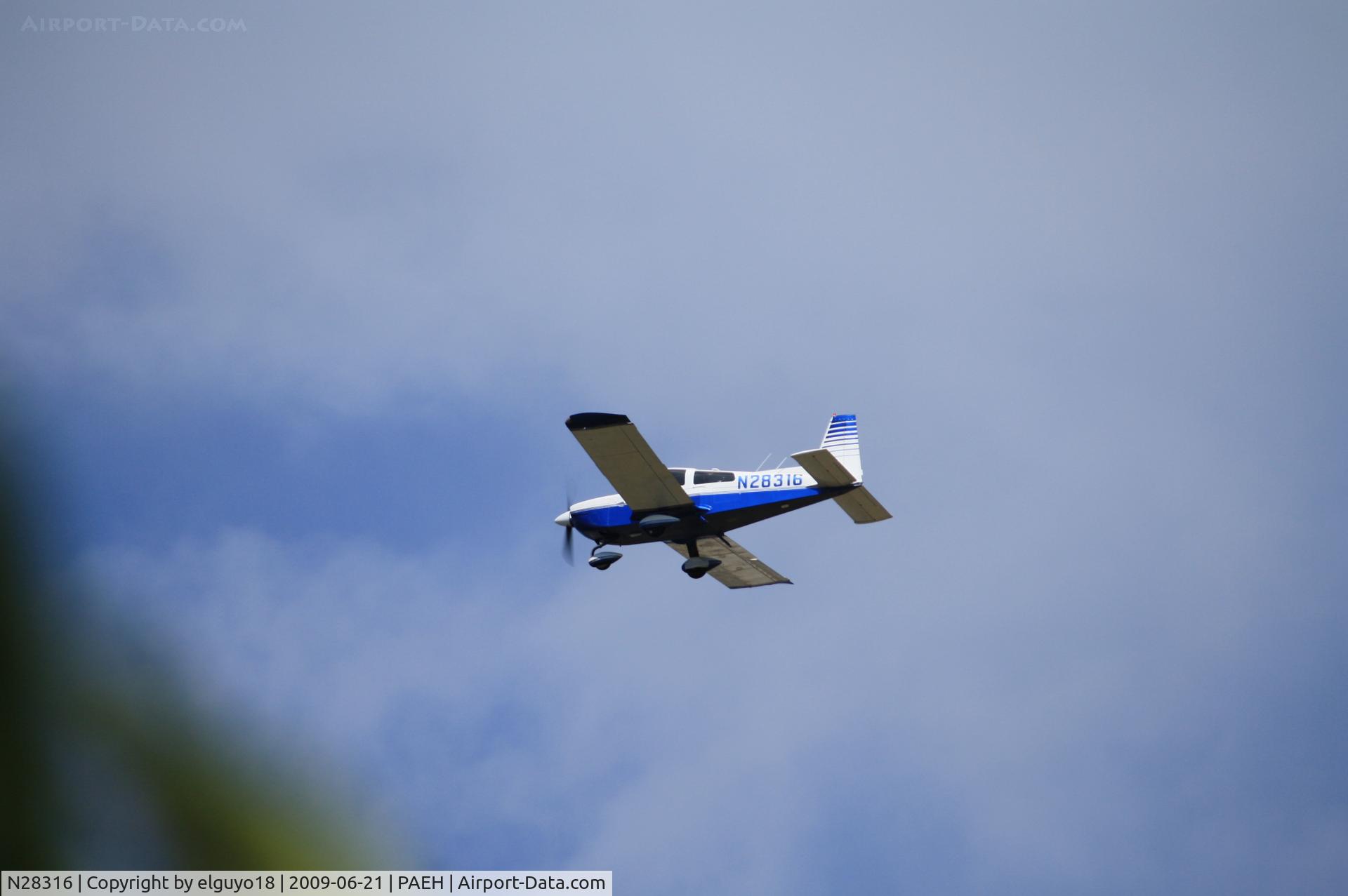 N28316, 1977 Grumman American AA-5B Tiger C/N AA5B0558, FLIGHT BY