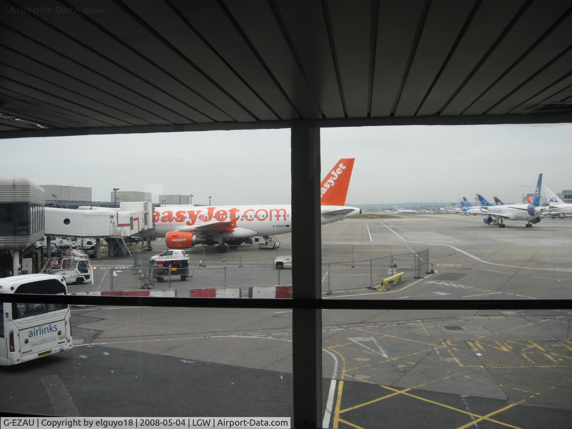 G-EZAU, 2006 Airbus A319-111 C/N 2795, JUST ARRIVED AT GATWICK