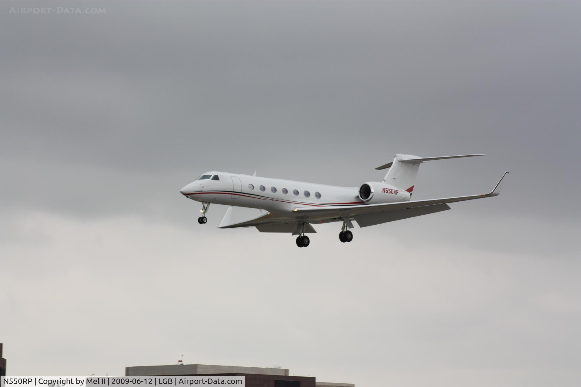 N550RP, 2008 Gulfstream Aerospace GV-SP (G550) C/N 5184, Landing RWY 30 @ KLGB from KLAX