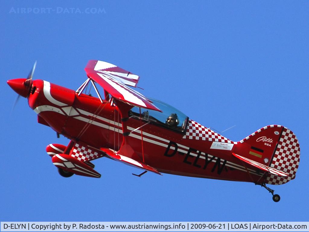 D-ELYN, 1971 Aerotek Pitts S-2A Special C/N 2005, Pitts Special of the Austrian Aerobaticteam at 