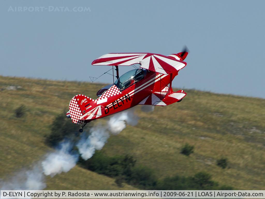 D-ELYN, 1971 Aerotek Pitts S-2A Special C/N 2005, Pitts Special of the Austrian Aerobaticteam at 