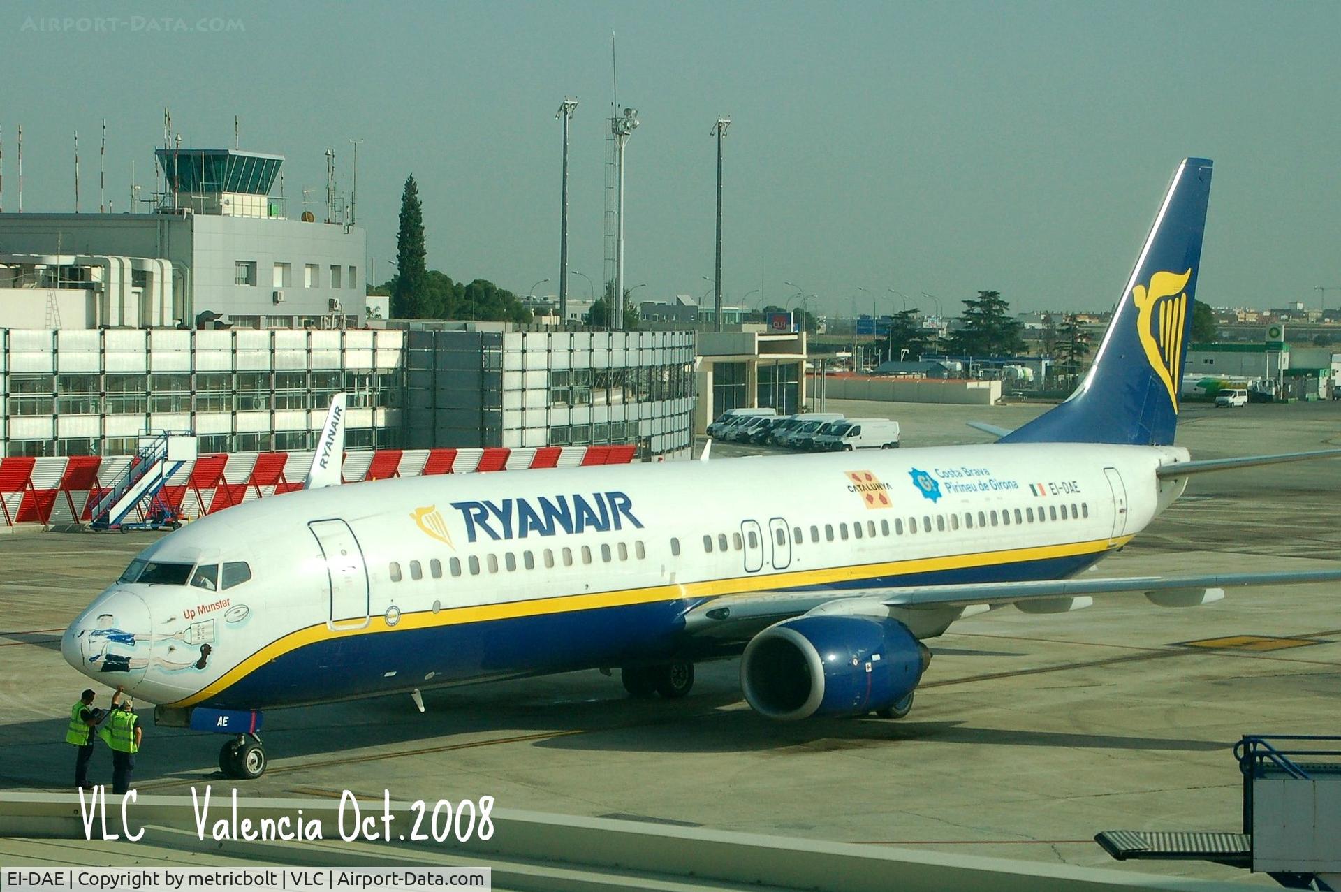 EI-DAE, 2002 Boeing 737-8AS C/N 33545, Valencia 2008