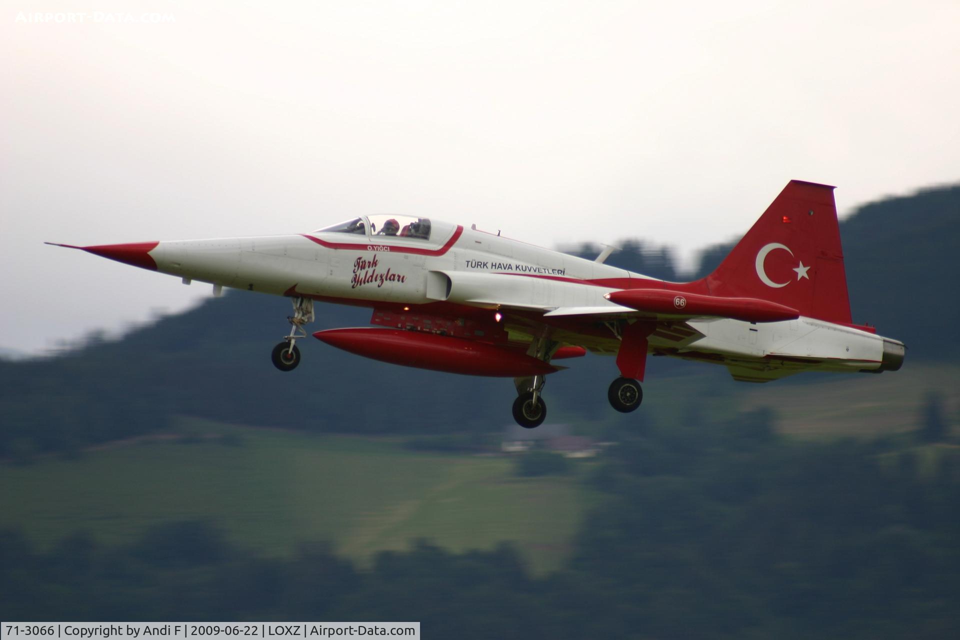 71-3066, 1971 Northrop NF-5A Freedom Fighter C/N 3066, Türkisch Stars