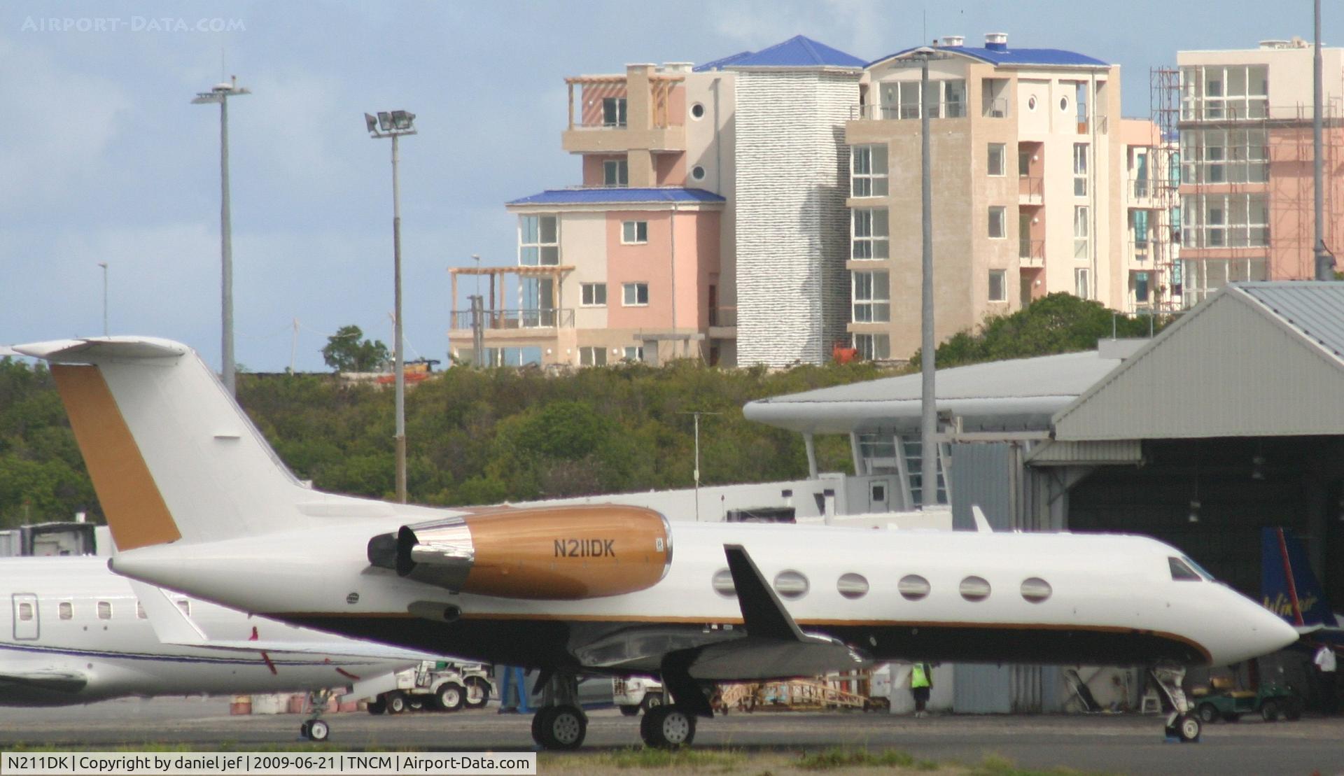 N211DK, 1988 Gulfstream Aerospace G-IV C/N 1078, park at the  tncm ramp
