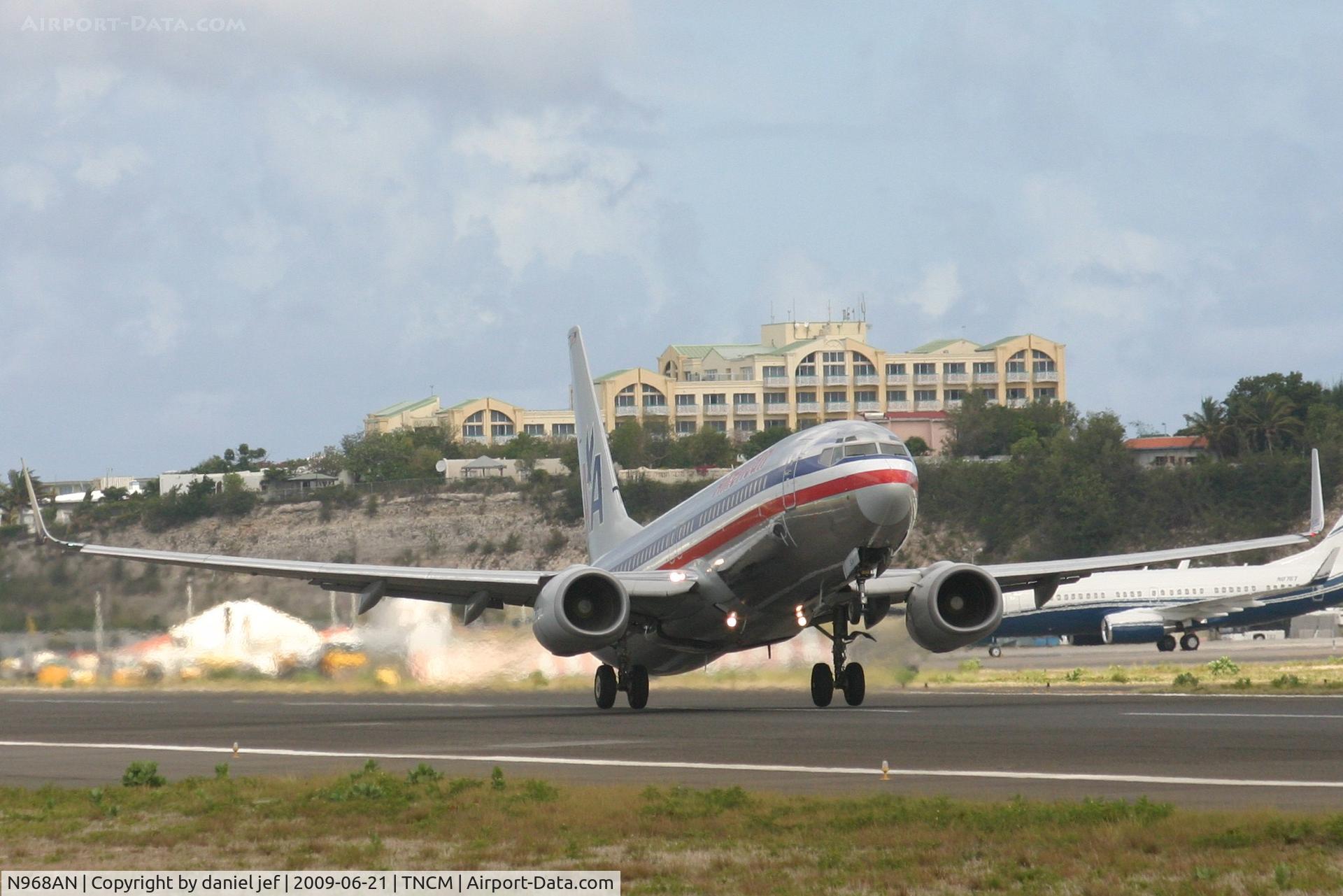 N968AN, 2001 Boeing 737-823 C/N 30095, on rotation out of St maarten