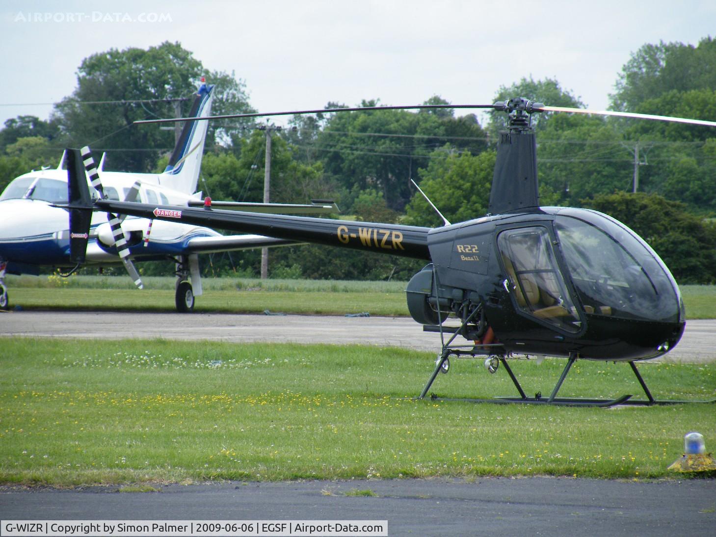 G-WIZR, 1998 Robinson R22 Beta II C/N 2799, R22