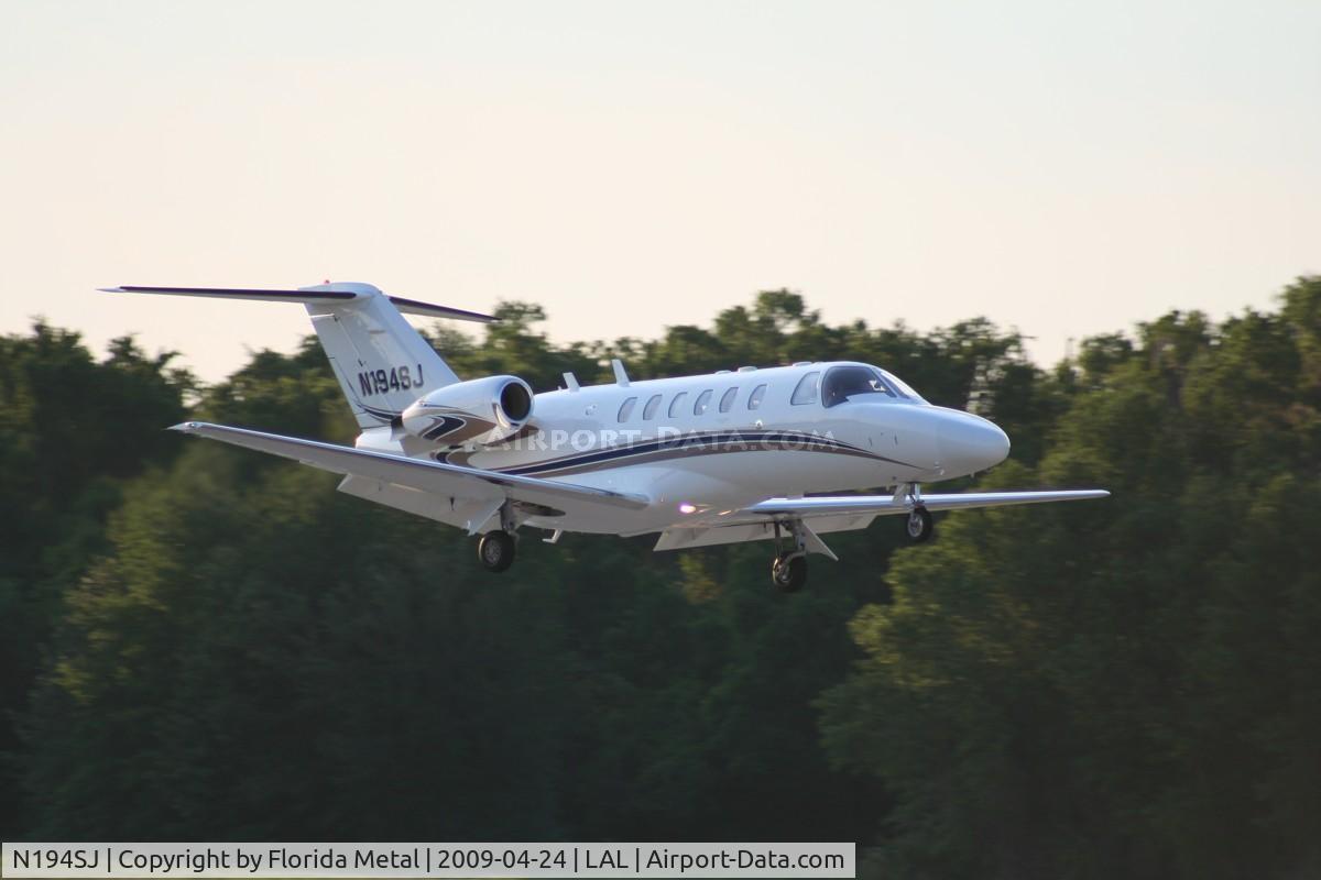 N194SJ, 2003 Cessna 525A CitationJet CJ2 C/N 525A0194, Cessna CJ-2