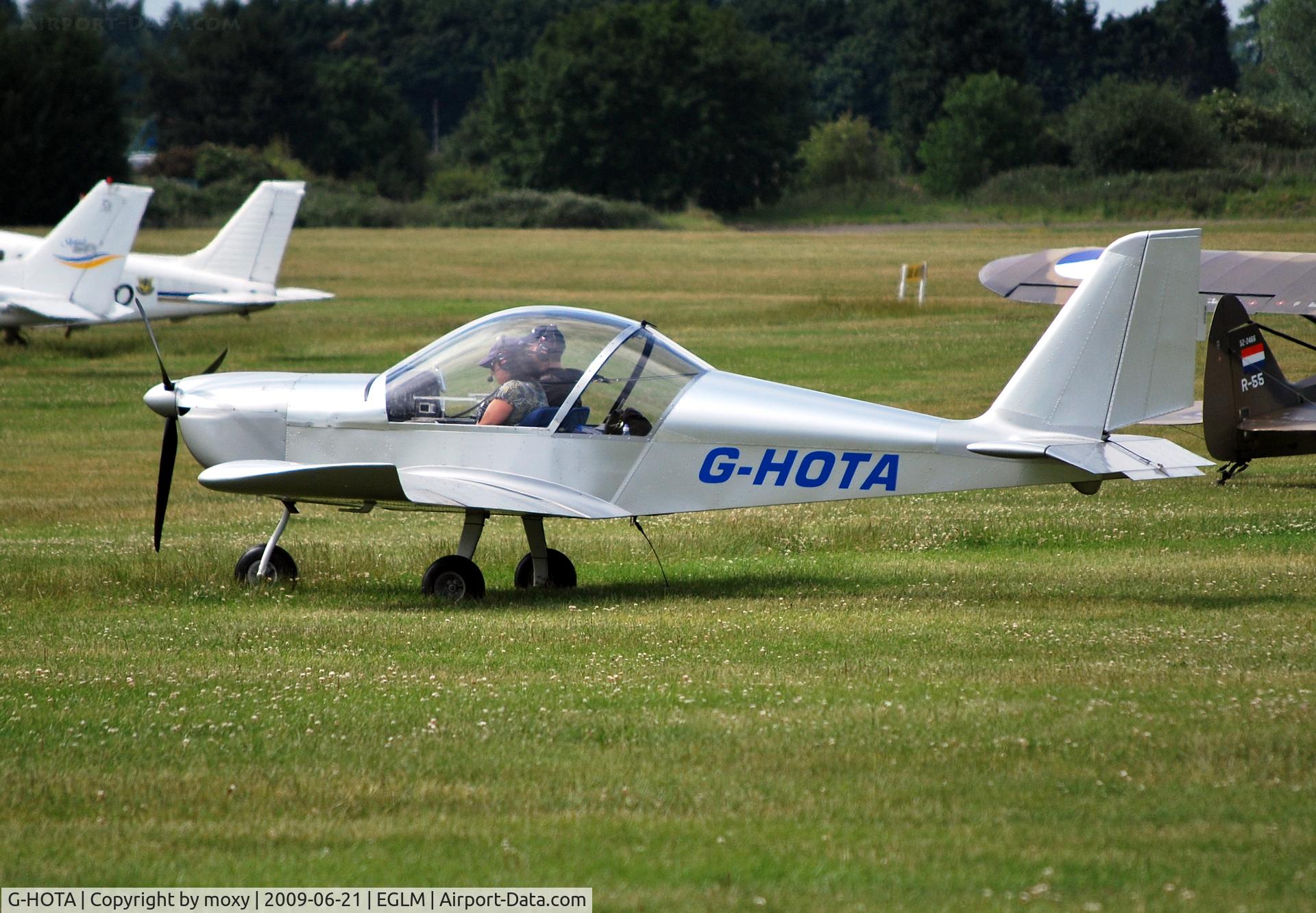 G-HOTA, 2009 Cosmik EV-97 TeamEurostar UK C/N 3318, Cosmik EV-97 at White Waltham