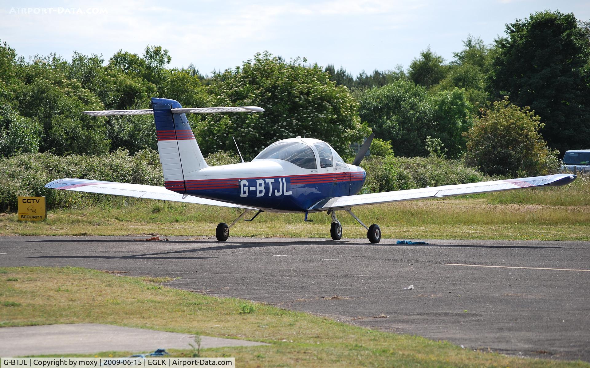G-BTJL, 1979 Piper PA-38-112 Tomahawk Tomahawk C/N 38-79A0863, Piper PA-38-112 at Blackbushe