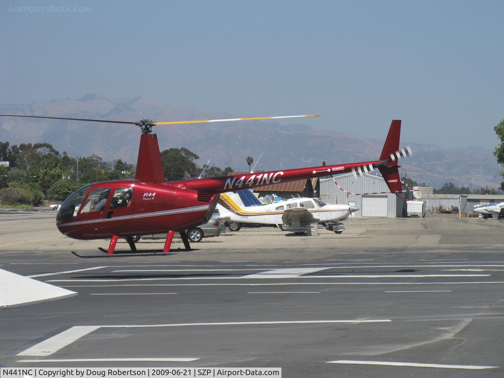 N441NC, 2005 Robinson R44 II C/N 10621, 2005 Robinson R44 RAVEN II, Lycoming IO-540 derated to 245 Hp for 5 min., 205 Hp cont., landing near touchdown