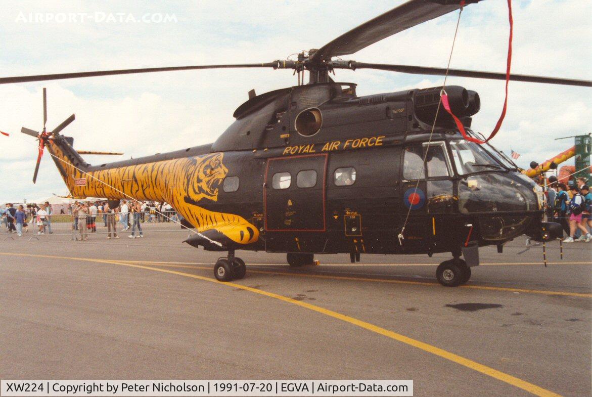XW224, 1972 Westland Puma HC.1 C/N 1166, Puma HC.1 of 230 Squadron at the Tiger Meet of the 1991 Intnl Air Tattoo at RAF Fairford.