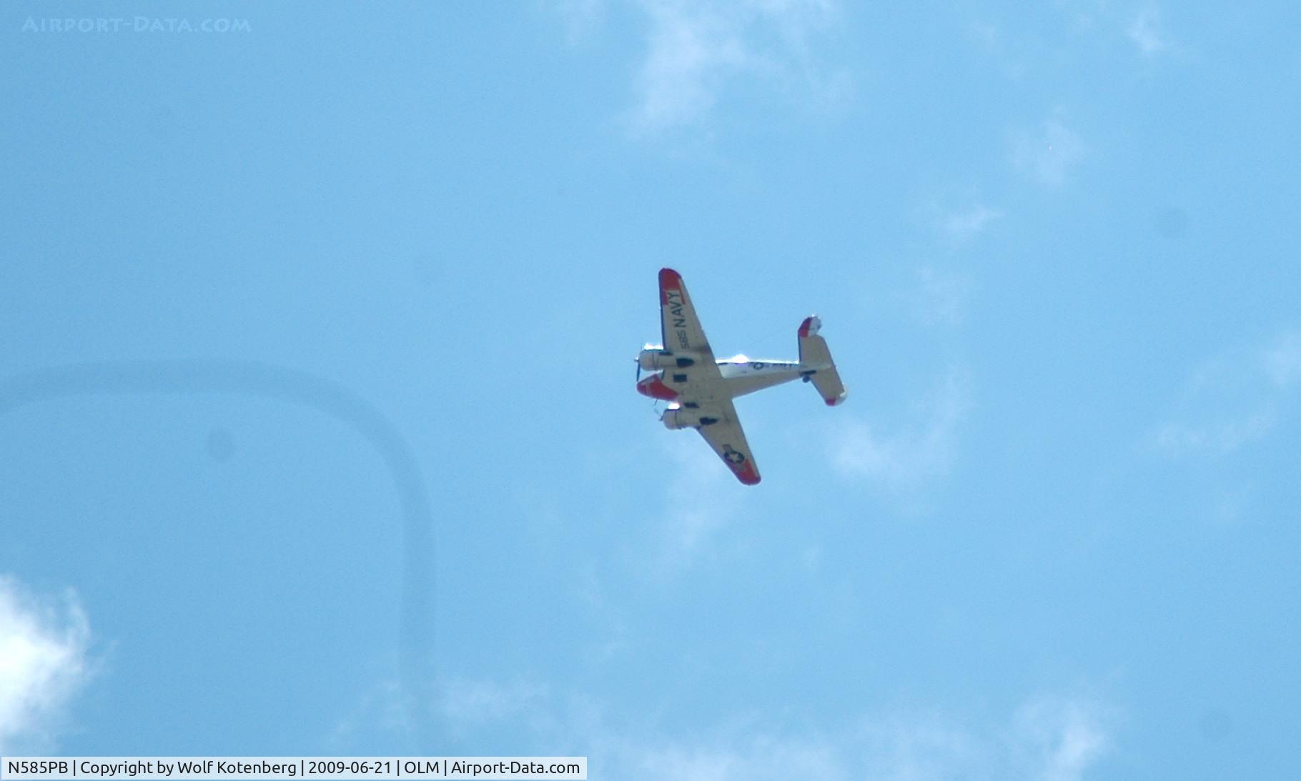N585PB, 1944 Beech RC-45J Expeditor C/N 7121, leaving the area