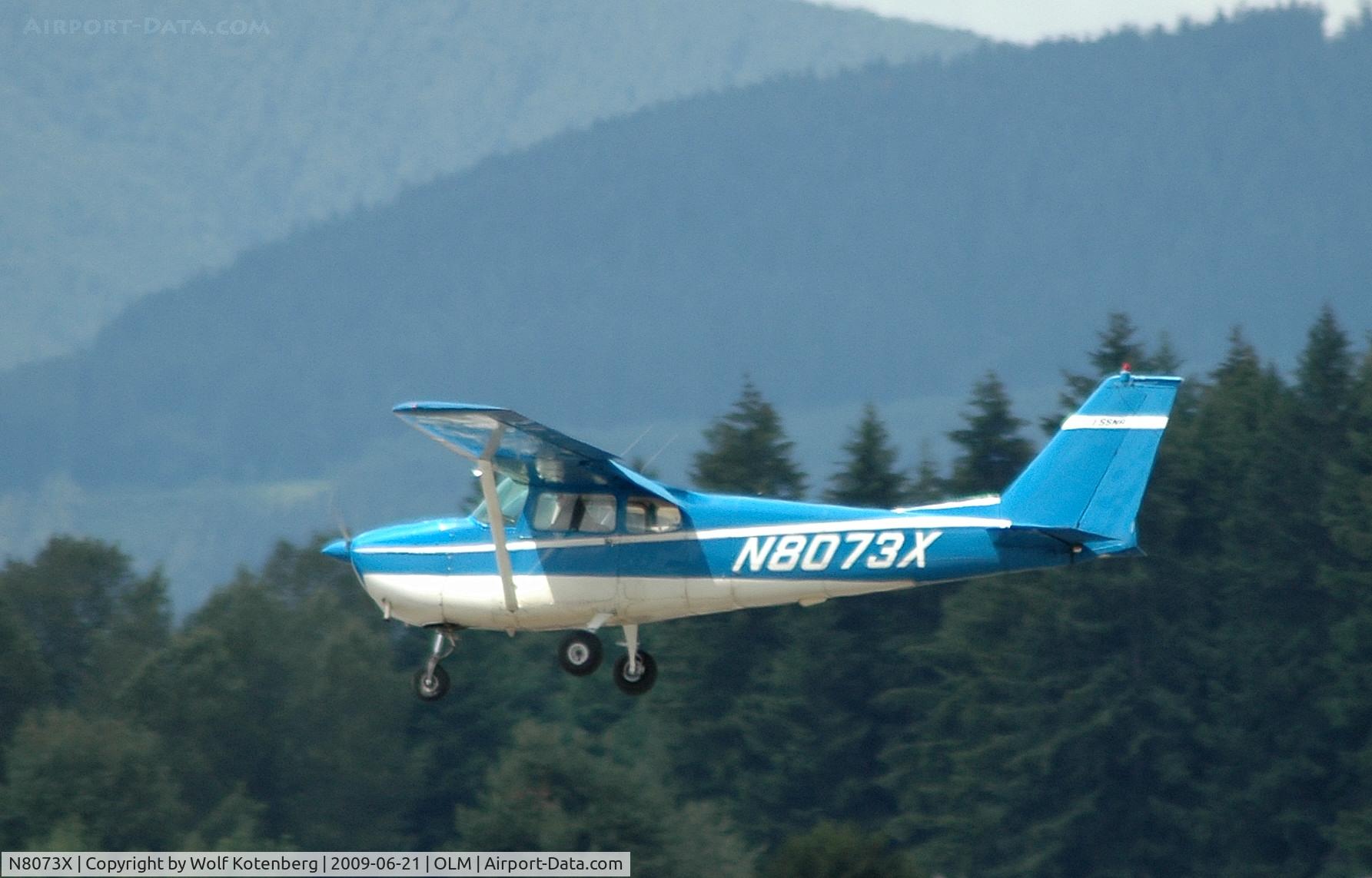 N8073X, 1961 Cessna 172B C/N 17248573, final