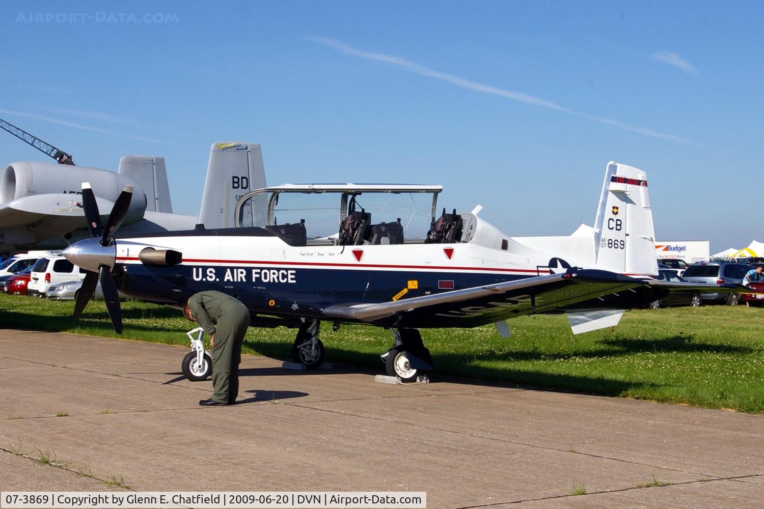 07-3869, 2007 Raytheon T-6A Texan II C/N PT-424, Quad Cities Air Show