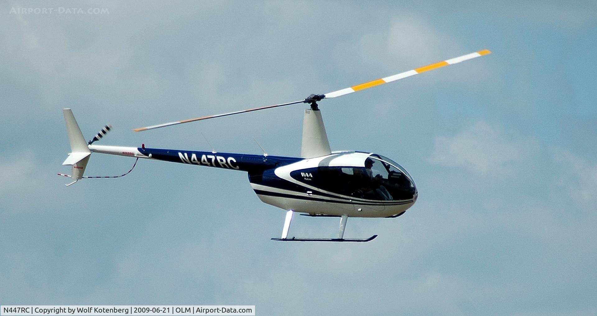 N447RC, 1995 Robinson R44 C/N 0205, flying airshow customers