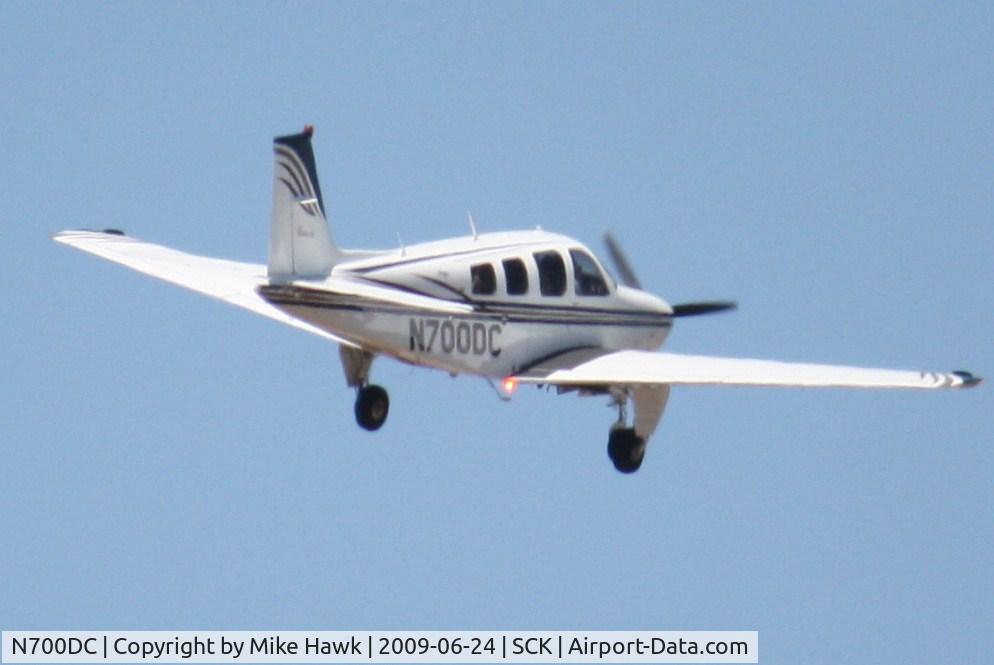 N700DC, 1977 Beech A36 Bonanza 36 C/N E-1132, On Approach