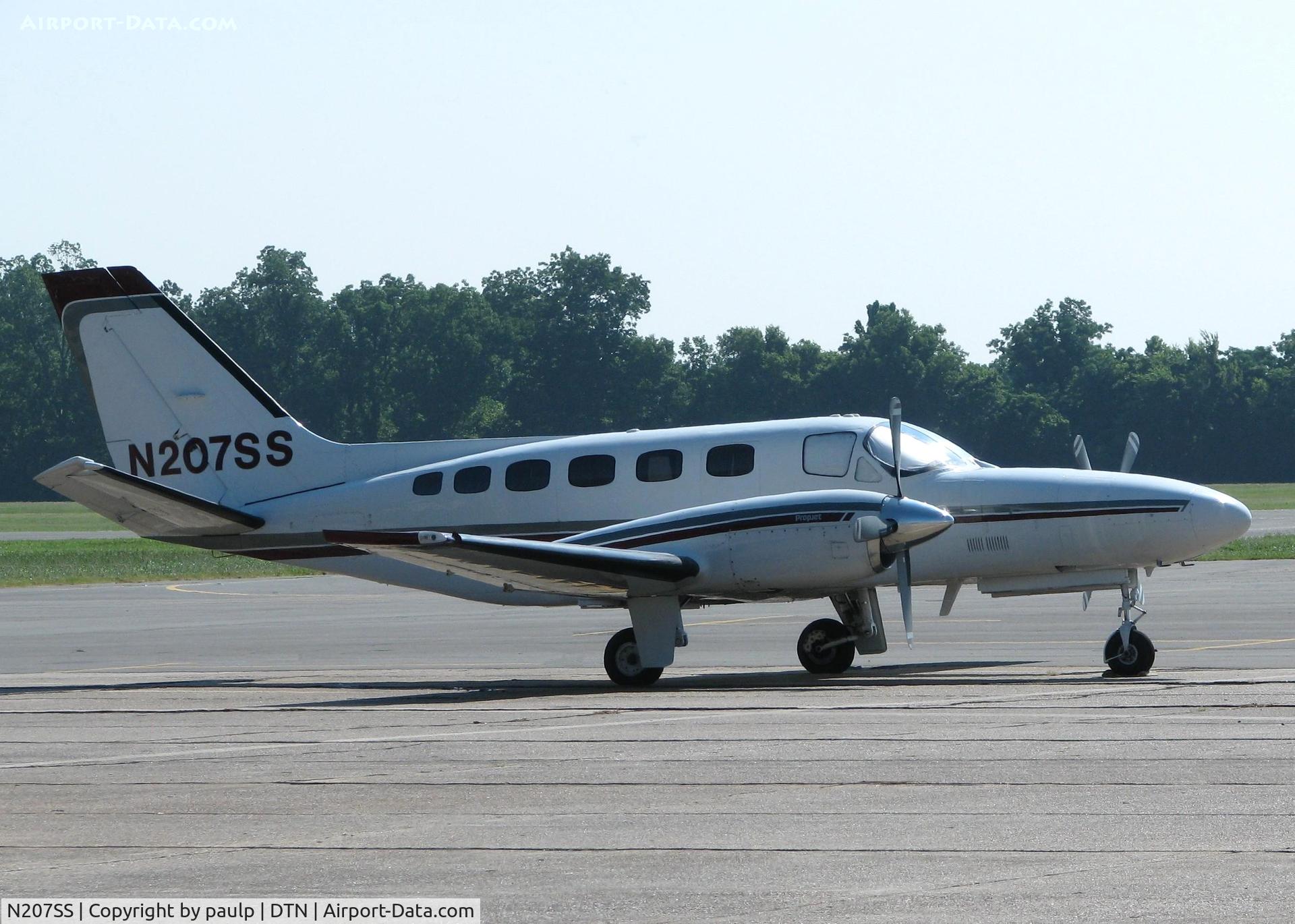 N207SS, 1980 Cessna 441 Conquest II C/N 441-0136, Parked at Downtown Shreveport.