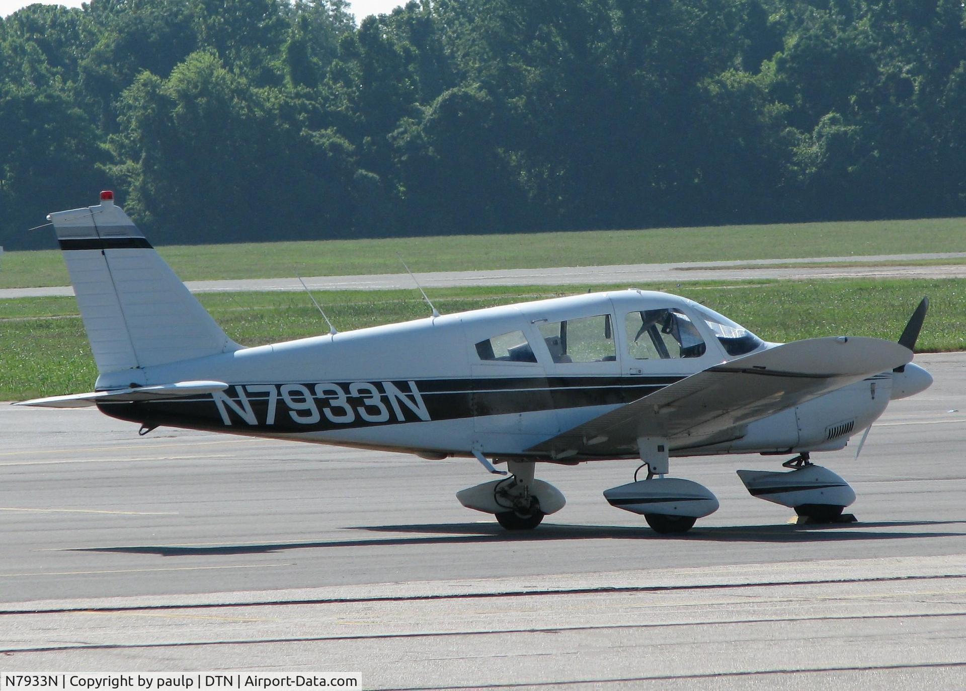 N7933N, 1969 Piper PA-28-180 C/N 28-5344, parked at Downtown Shreveport.