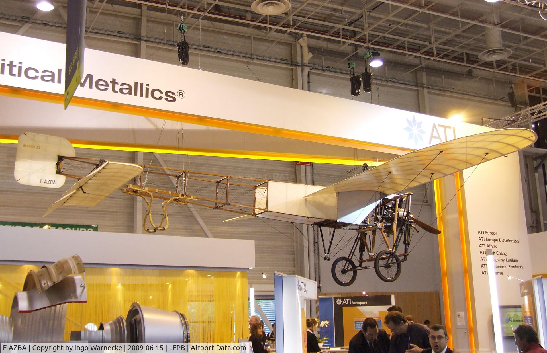 F-AZBA, Bleriot XI Replica C/N 1, Bleriot XI replica of the Salis-Collection at the Aerosalon 2009, Paris