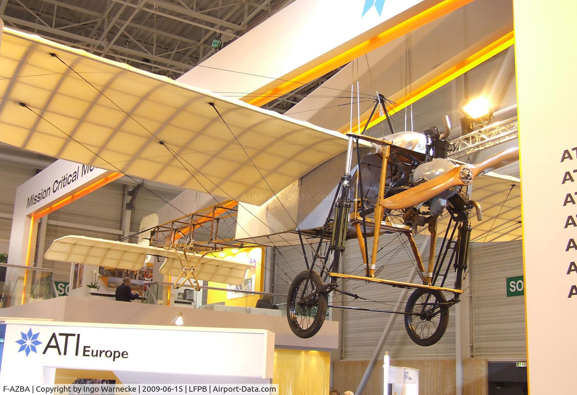 F-AZBA, Bleriot XI Replica C/N 1, Bleriot XI replica of the Salis-Collection at the Aerosalon 2009, Paris