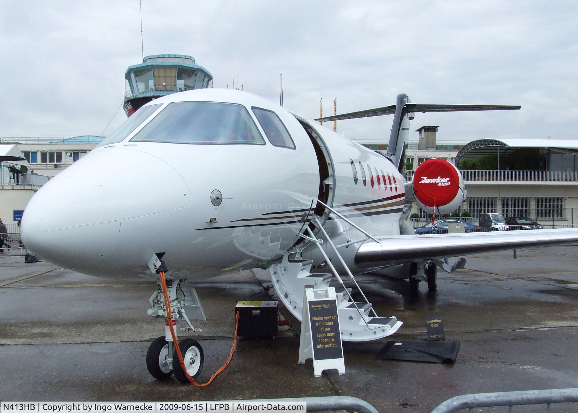 N413HB, 2008 Hawker Beechcraft 4000 C/N RC-13, Hawker Beechcraft Hawker 4000 of PEZULA at the Aerosalon 2009, Paris
