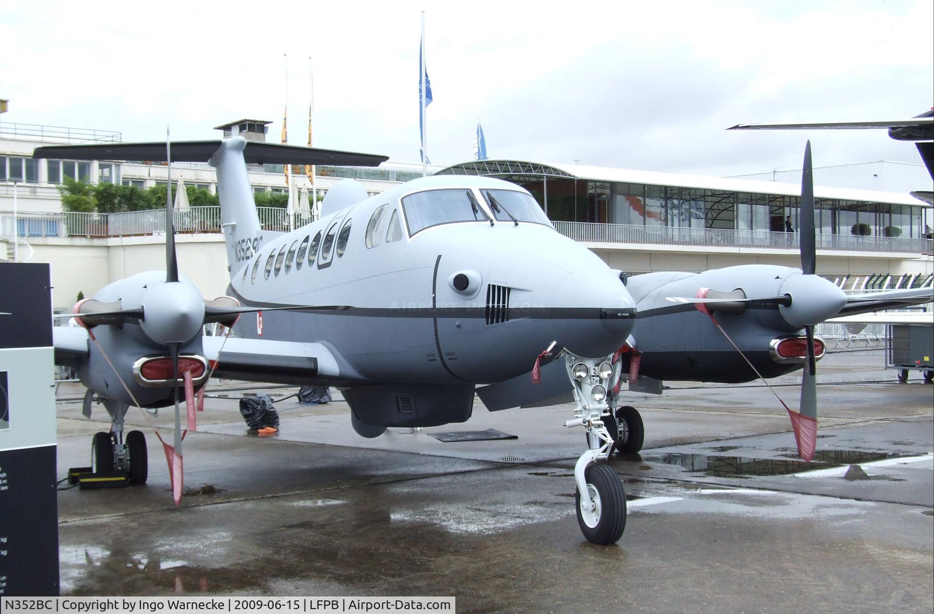 N352BC, 2005 Beechcraft MC-12 Huron (350ER King Air) C/N FL-463, Hawker Beechcraft/L-3 Integrated System King Air 350ER ISR (Intelligence, Surveillance, Reconnaissance) Prototype at the Aerosalon 2009, Paris