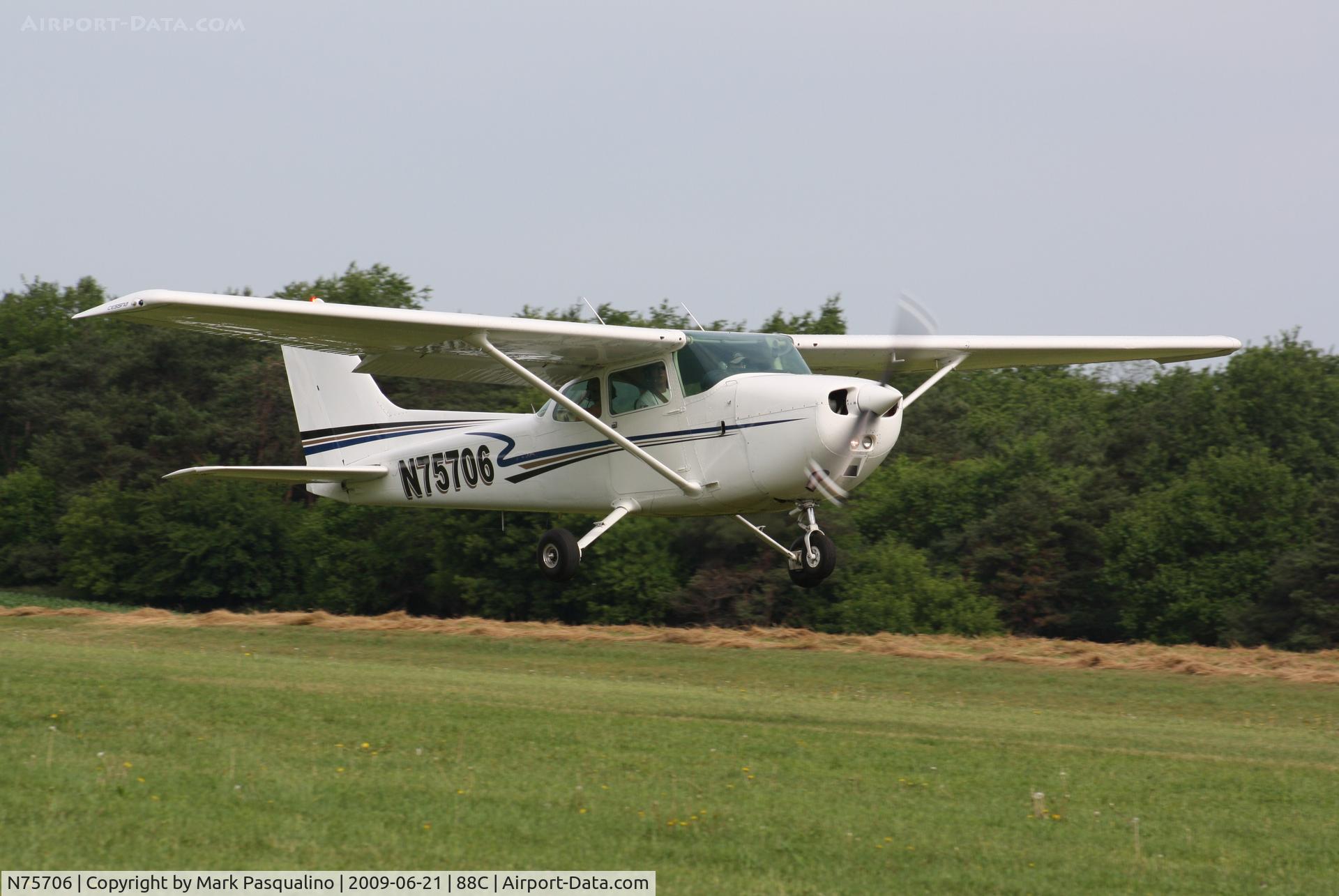 N75706, 1976 Cessna 172N C/N 17267888, Cessna 172