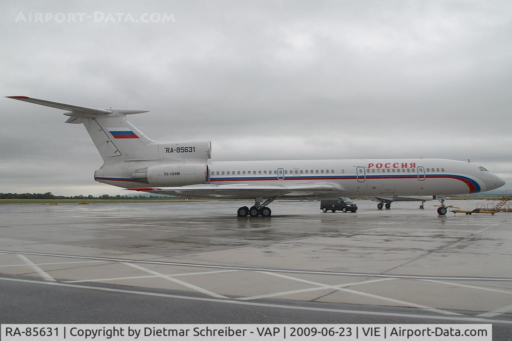 RA-85631, 1987 Tupolev Tu-154M C/N 87A760, Rossija Tupolev 154