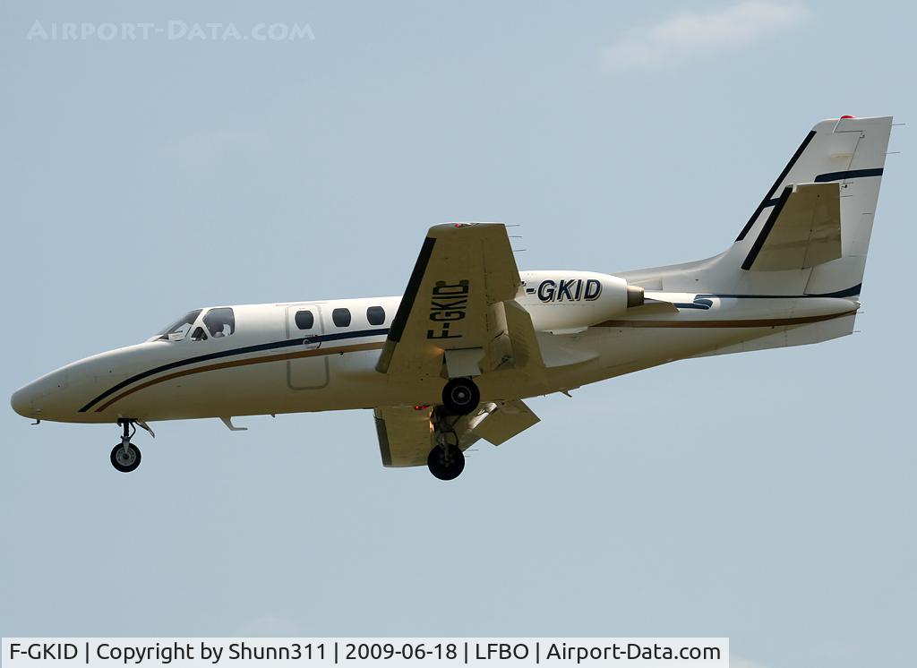 F-GKID, Cessna 500 Citation C/N 500-0319, Landing rwy 32L