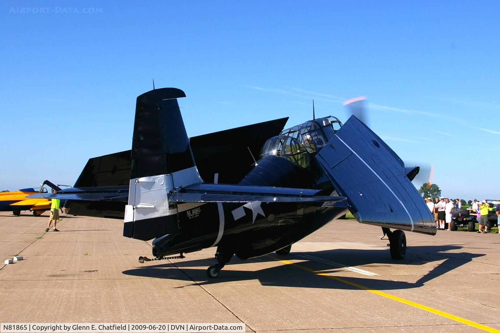 N81865, 1945 Grumman TBM-3E Avenger C/N 5632, Quad Cities Air Show