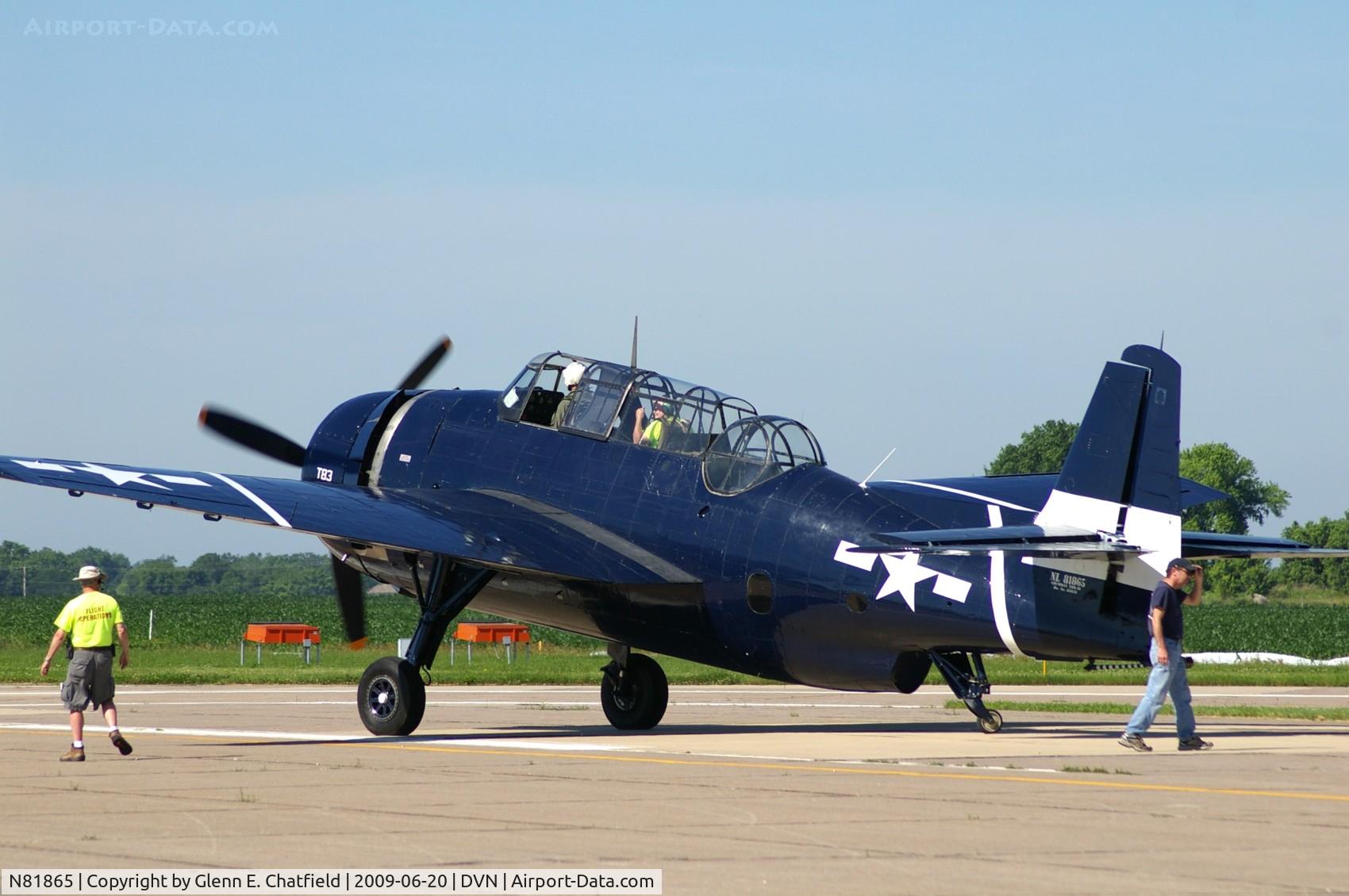 N81865, 1945 Grumman TBM-3E Avenger C/N 5632, Quad Cities Air Show