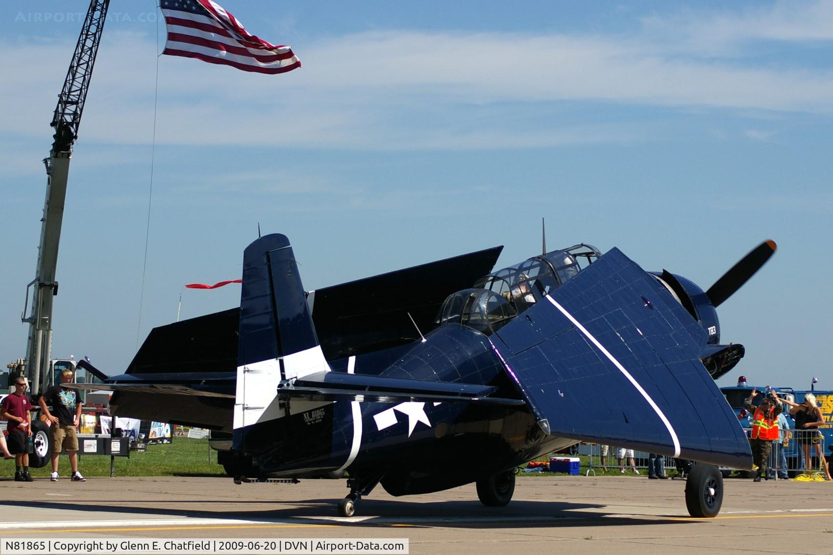 N81865, 1945 Grumman TBM-3E Avenger C/N 5632, Quad Cities Air Show