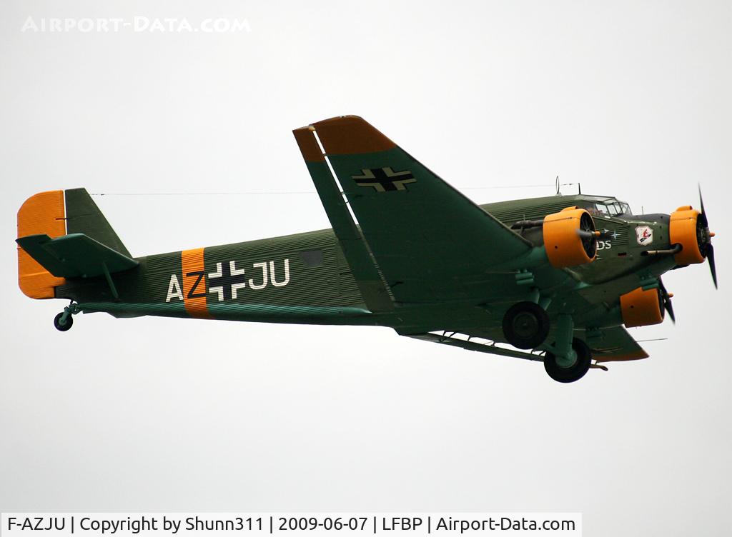F-AZJU, 1952 Junkers (CASA) 352L (Ju-52) C/N 103, During his show on LFBP Open Day 2009