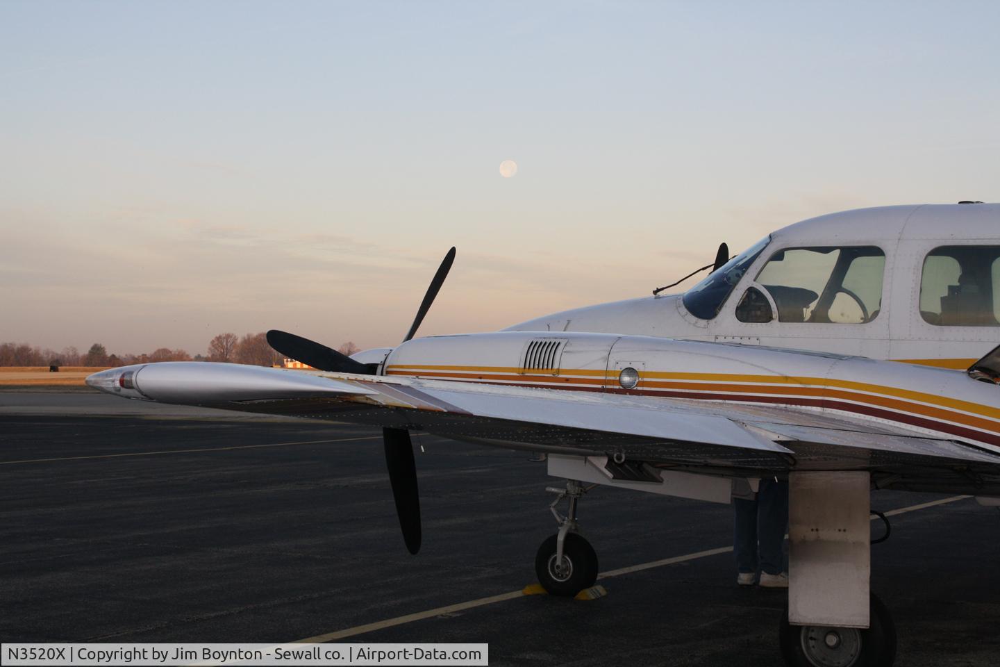 N3520X, 1979 Piper PA-31-325 Navajo C/R C/N 31-7912067, 3520x at Klou