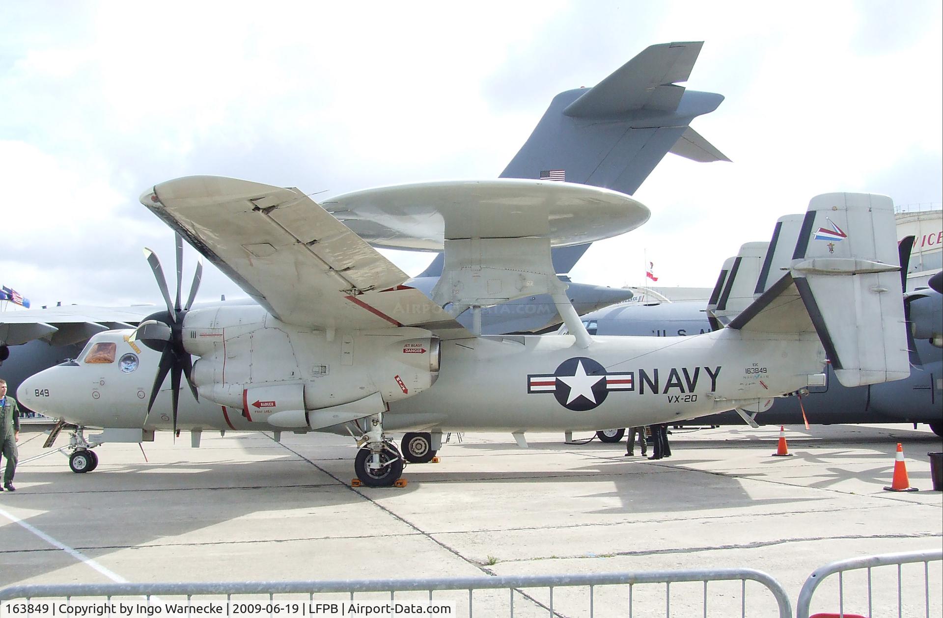163849, Grumman E-2C Hawkeye Group 1 C/N A52-130, Grumman E-2C Hawkeye 2000 of US Navy at the Aerosalon 2009, Paris