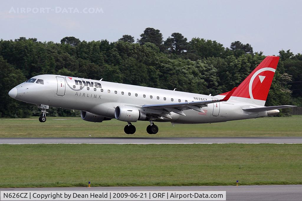 N626CZ, 2008 Embraer 175LR (ERJ-170-200LR) C/N 17000226, Northwest Airlink (Compass Airlines) N626CZ (FLT CPZ1939) departing RWY 5 enroute to Detroit Metro Wayne County (KDTW).