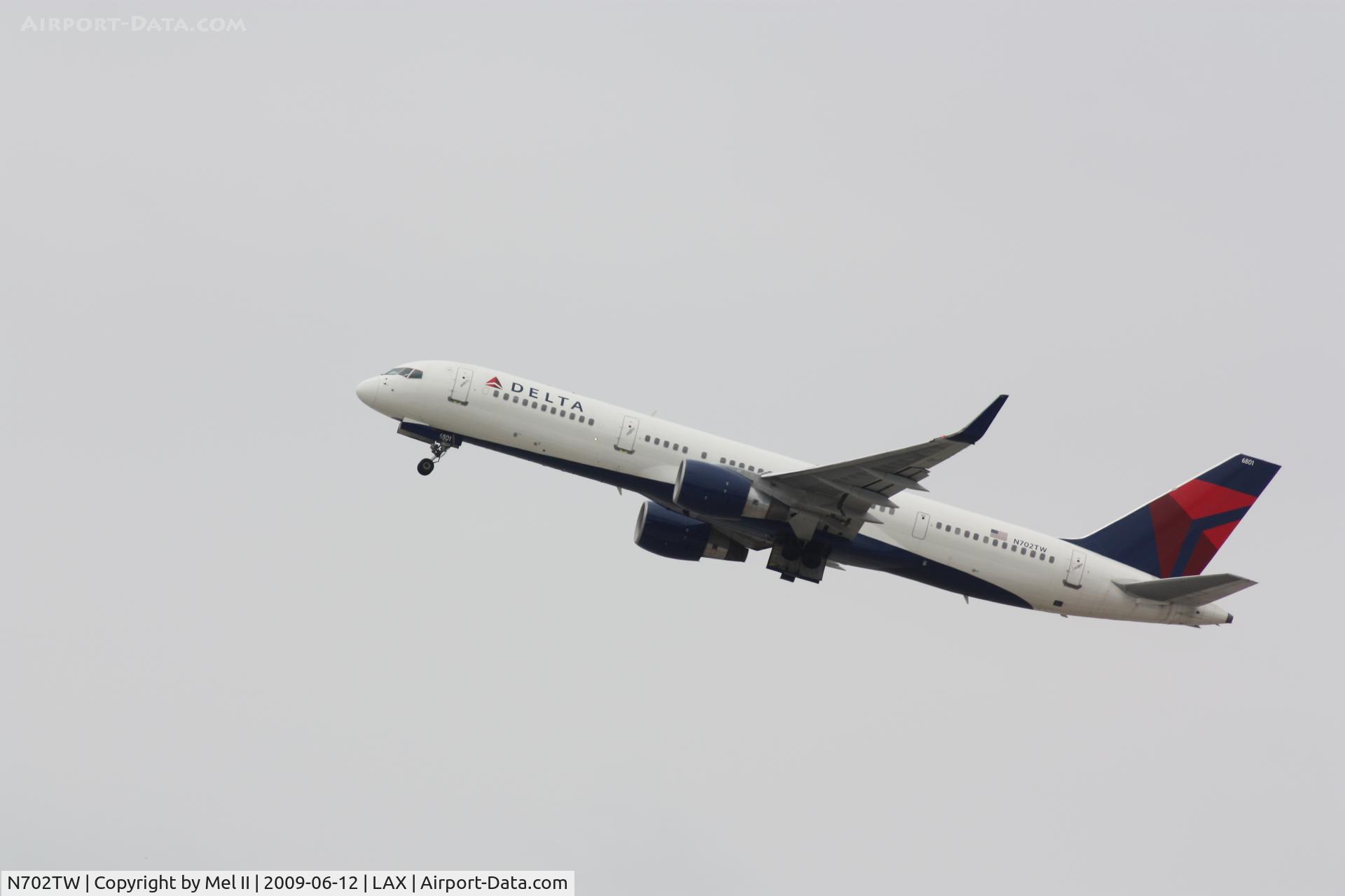 N702TW, 1996 Boeing 757-2Q8 C/N 28162, DAL84 - KLAX-KJFK - Departing RWY 25R