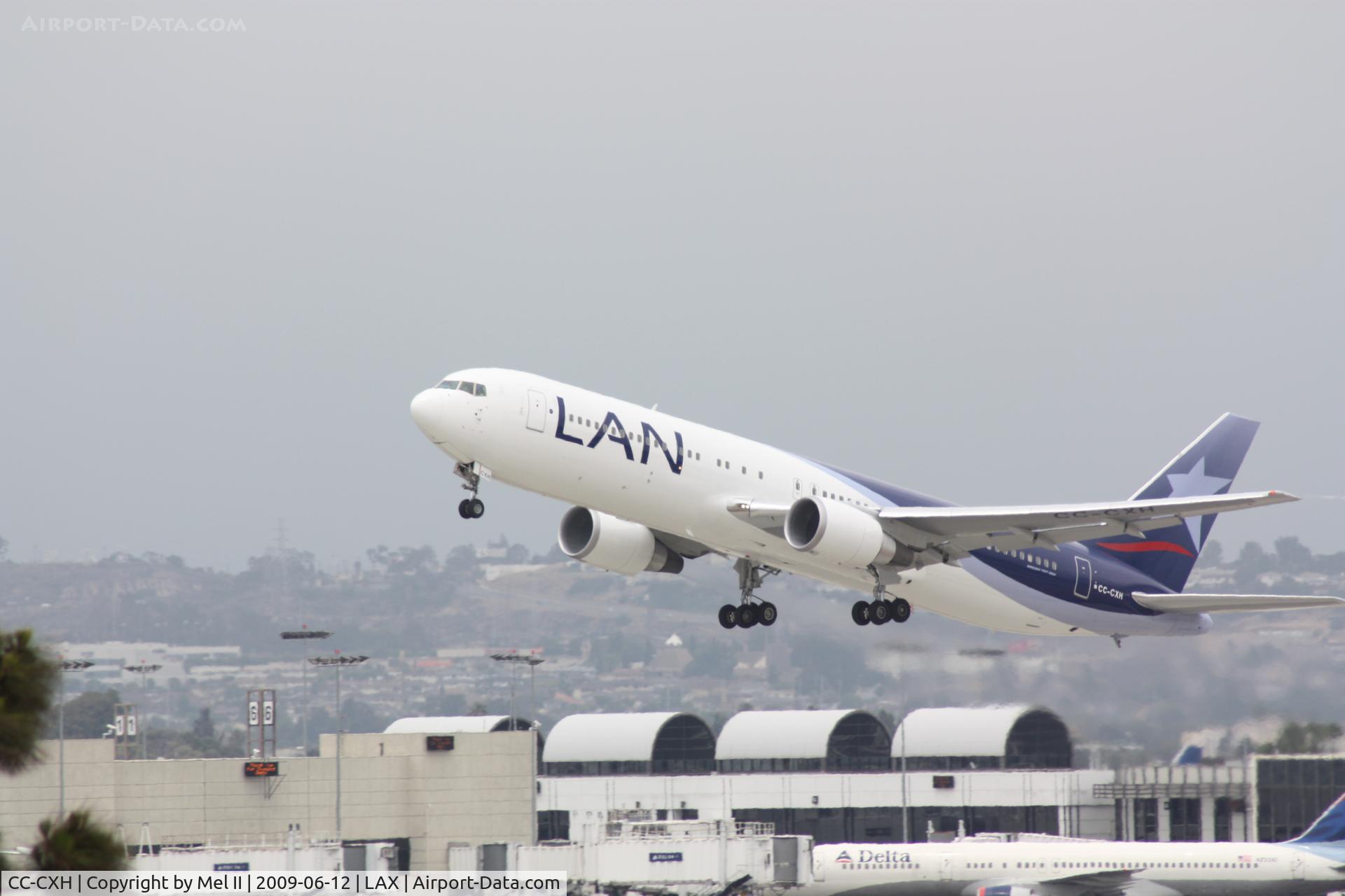 CC-CXH, 2008 Boeing 767-316/ER C/N 35698, LAN601 - KLAX-SPIM - Departing RWY 25R