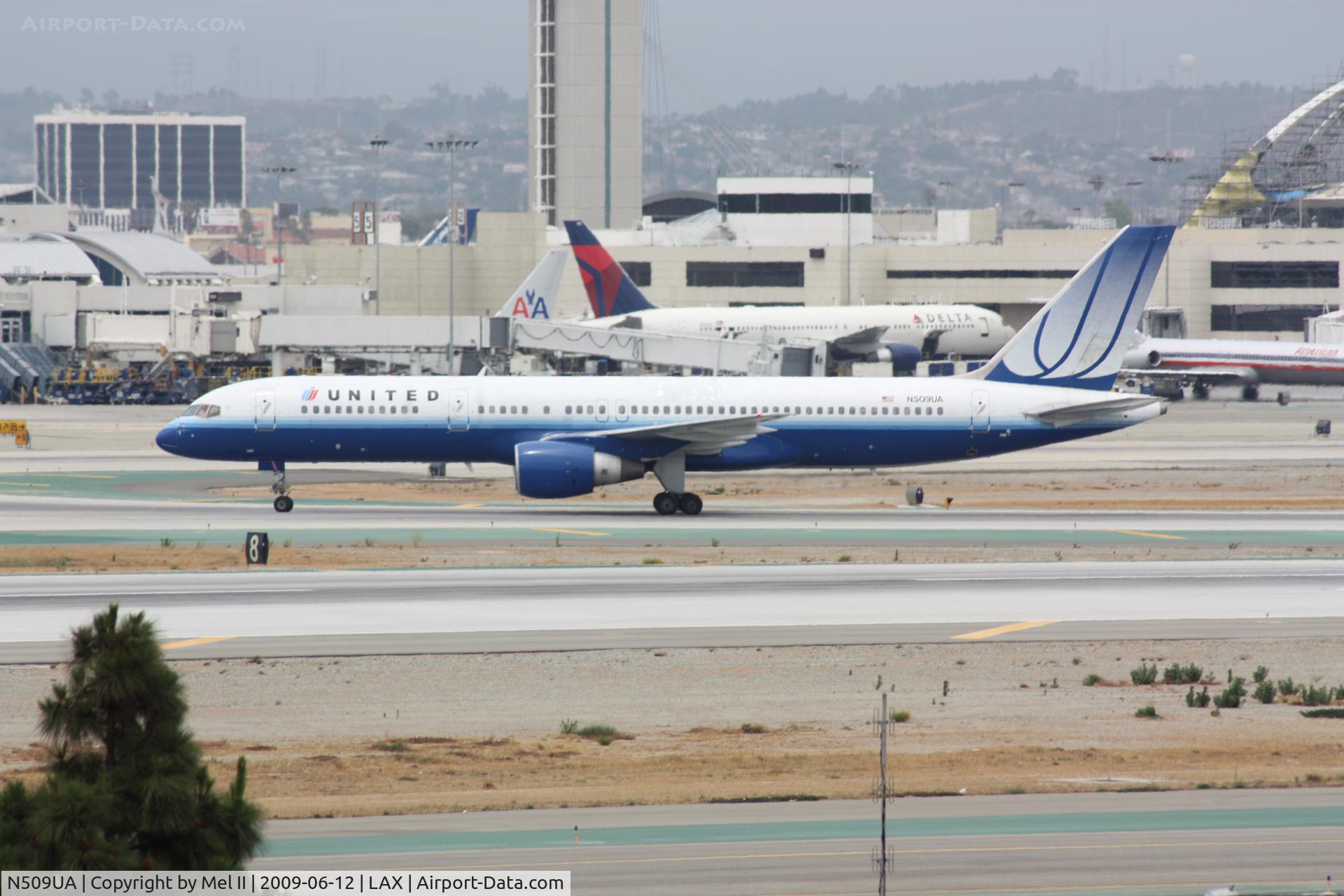N509UA, 1990 Boeing 757-222 C/N 24763, UAL194 - KDEN-KLAX - Landing RWY 25L