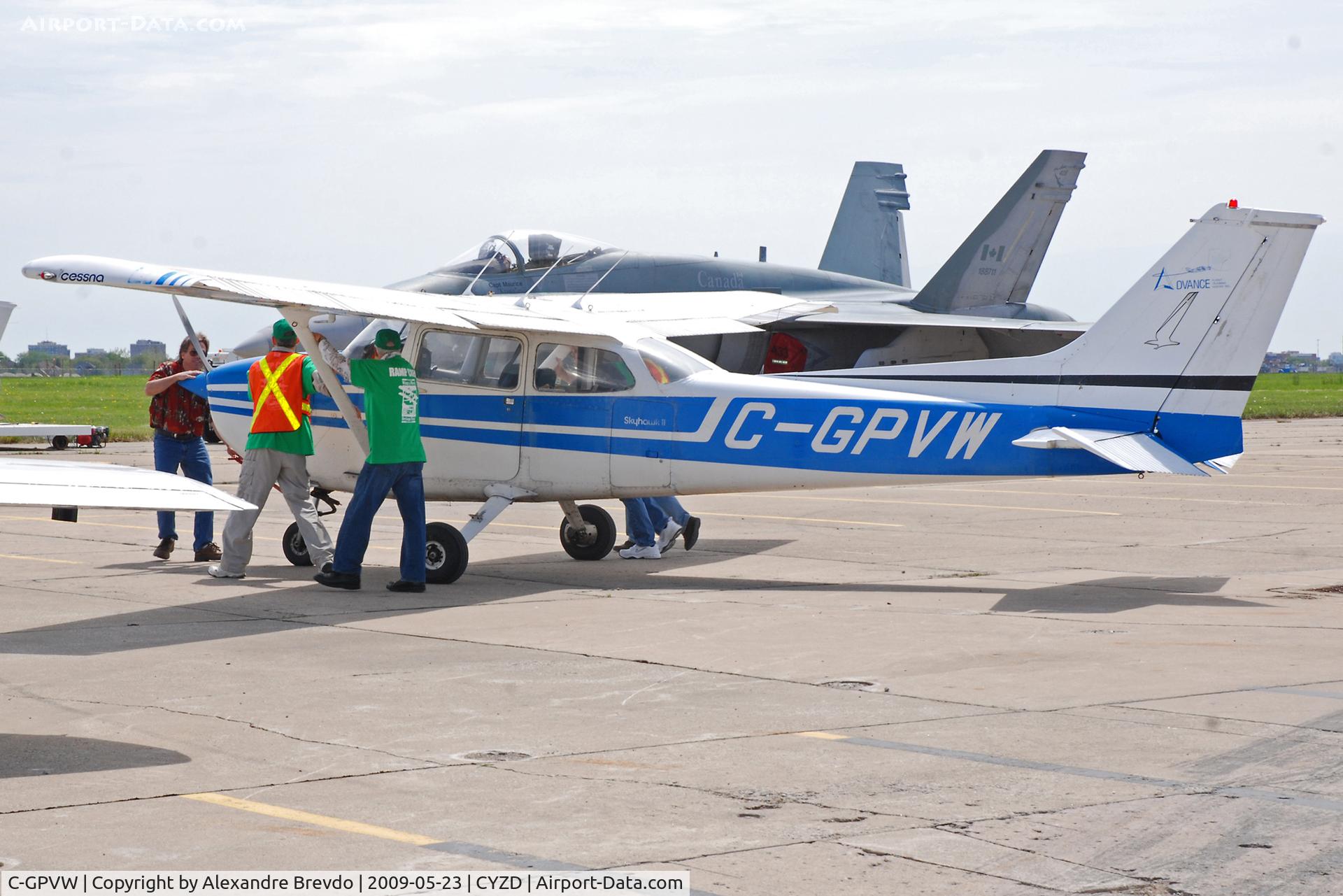 C-GPVW, 1976 Cessna 172M C/N 17267321, 1976 Cessna 172M at Wheels and Wings  Festival 2009