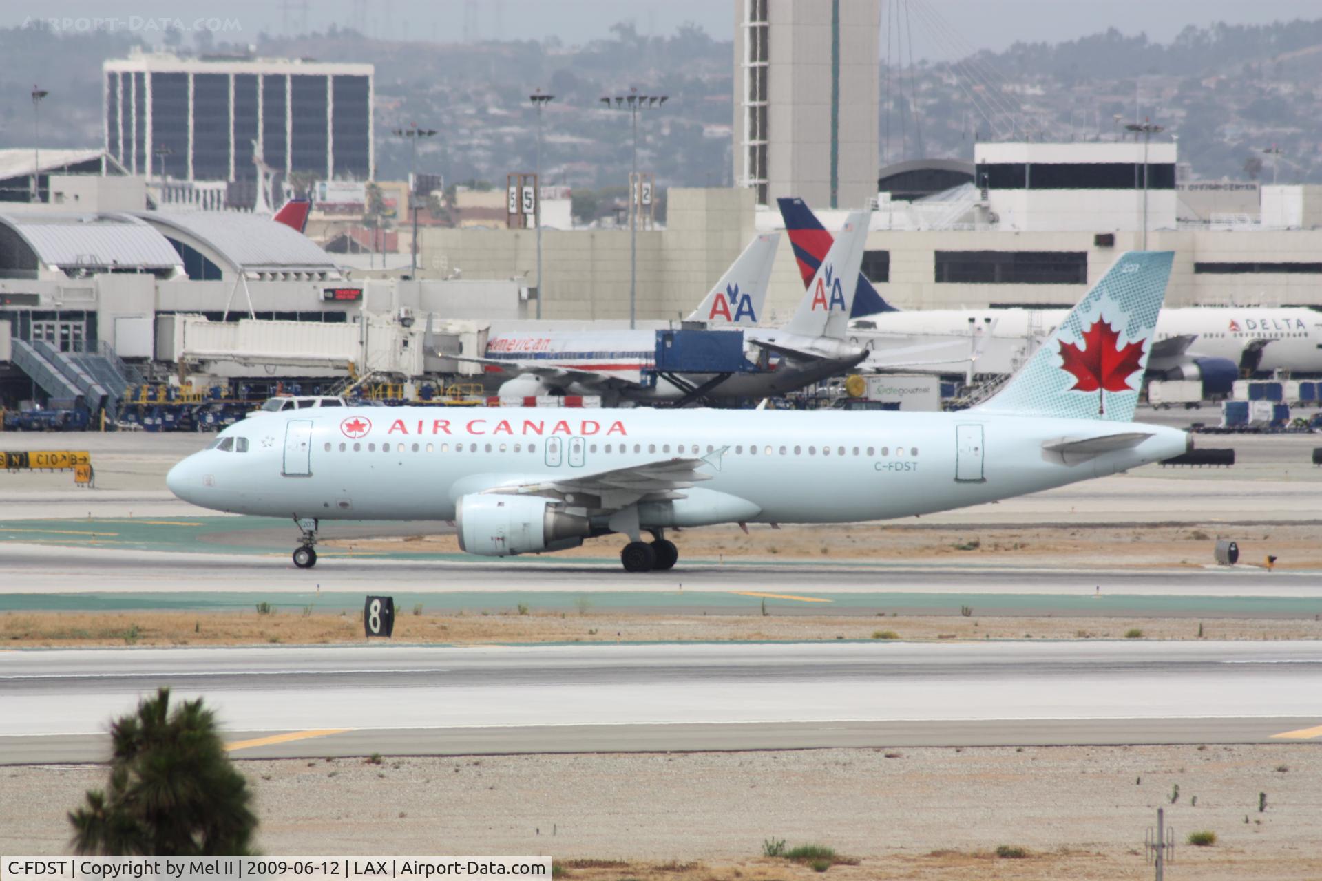 C-FDST, 1990 Airbus A320-211 C/N 127, ACA799 - CYYZ-KLAX - Landing RWY 25L