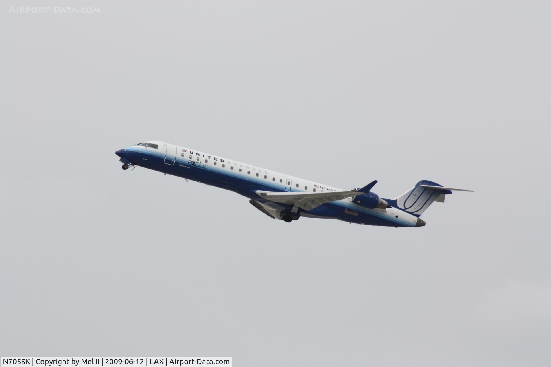 N705SK, 2004 Bombardier CRJ-701 (CL-600-2C10) Regional Jet C/N 10145, SKW6483 - KLAX-CYVR - Departing RWY 25R