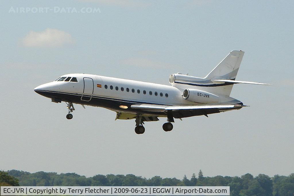 EC-JVR, 1992 Dassault Falcon 900B C/N 106, Spanish Falcon landing at Luton